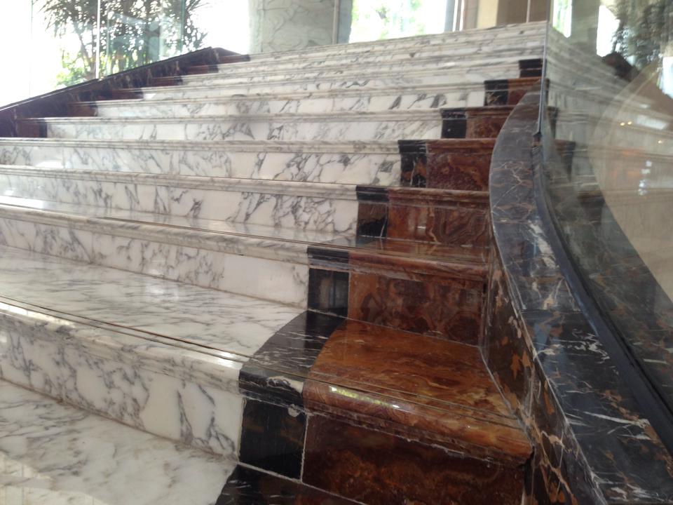 Đá ốp cầu thang - Nâng niu bàn chân việt Đáốpcầuthang13