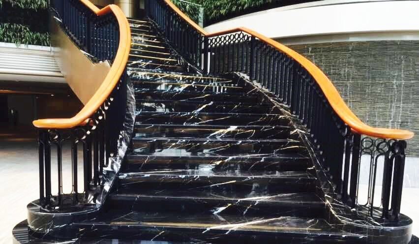 Đá ốp cầu thang - Nâng niu bàn chân việt Đáốpcầuthang9